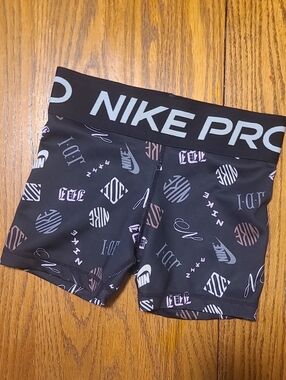 Nike Pro Black Girls' Logo Print Bike Shorts - XS